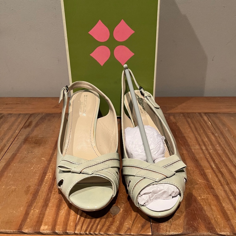 Naturalizer Harley Mint Shiny Wedge